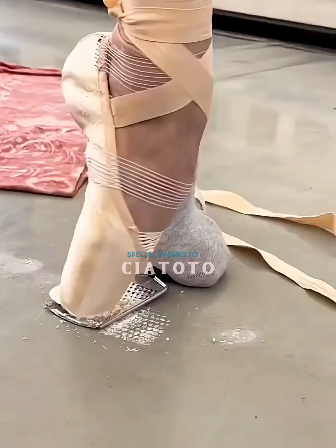 Balerina Ini Parut Sepatunya, Kenapa!? #kamuharustau #information #foryou #teknologi