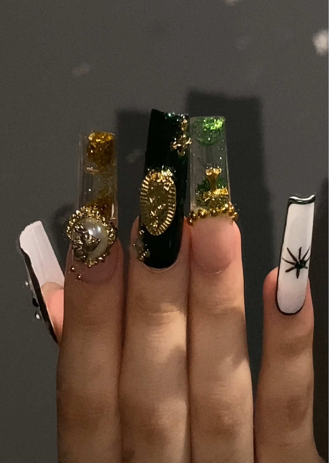 Moving Glitter Inside My Nails?! 🔮✨  #fallnails #backtoschoolnails #nailset #waternails #pressonnails 