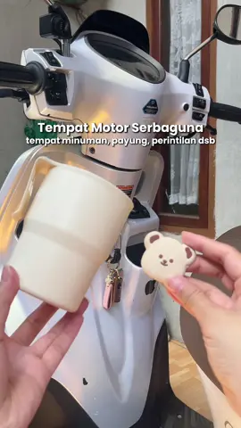lucu bgttt, bisa buat tempat minum biar ga tumpah2 atau tempat apapun!!😍 #aksesoris #gelas #motor #filano #motorfilano #grandfilano #filanopink #aksesorismotor #gelasimi 