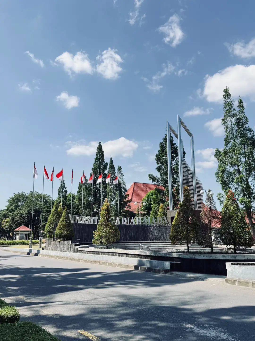 UGM dengan segala keestetikannya :)