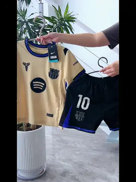 FC Barcelona 25-26 Away Kit for Kids: Style and Comfort! ⚽️ #RealMadrid #SoccerJersey #FootyStyle #Madridistas #JerseyCollection