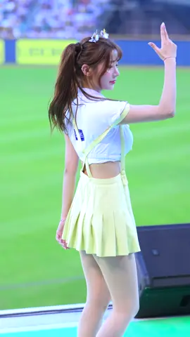 제가 귀여운 거 맞죠~? 😚✨ 아니라고 하면 삐질 거예요 🤭💕