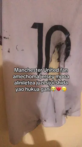 Sai nikiona fan wa Manchester namchoma🥲😂#foryoupage #kenyanmemes #kenyantiktok🇰🇪 #fyp 