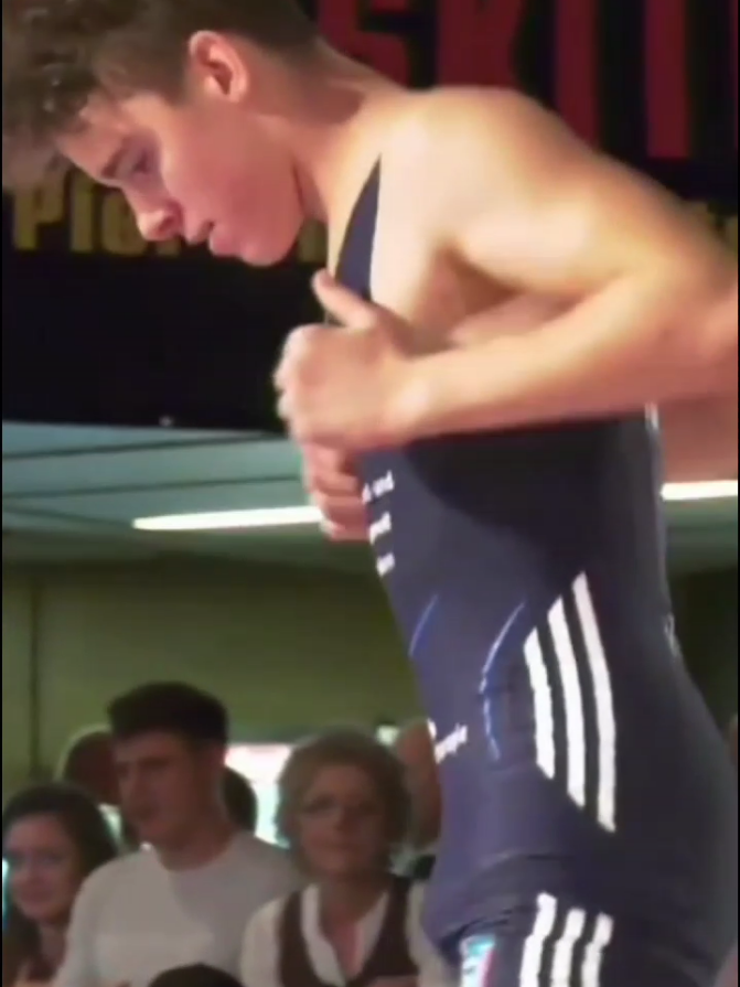 #wrestling #boy #gay #fyu #giovannivazquezgonzalez 