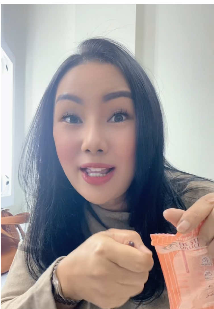 Mama kalina selalu pakai pensil alis favorit akuuuu. 