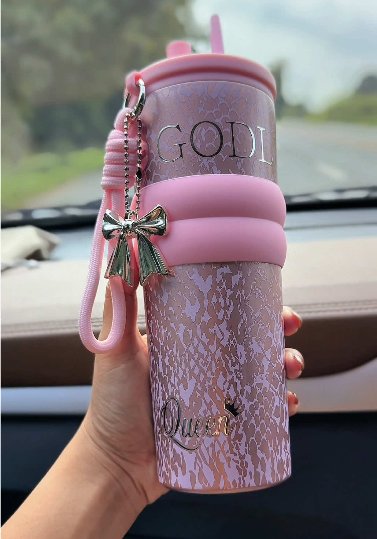 🩷🎀✨ แก้วเก็บอุณหภูมิ 710 ml ใช้สแตนเลส 316 ทนการกัดกร่อนได้ดี และเก็บความเย็นได้นาน #แก้วเก็บอุณหภูมิ #แก้วสวยๆ #แก้วเก็บอุณหภูมิร้อนเย็น #รีวิวแก้วน้ำ #แก้วน้ําเก็บความเย็น 