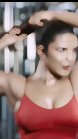 In gym 😬😜 #PriyankaChopra #gym #actresslife #BollywoodToHollywood #PriyankaChopraJourney 