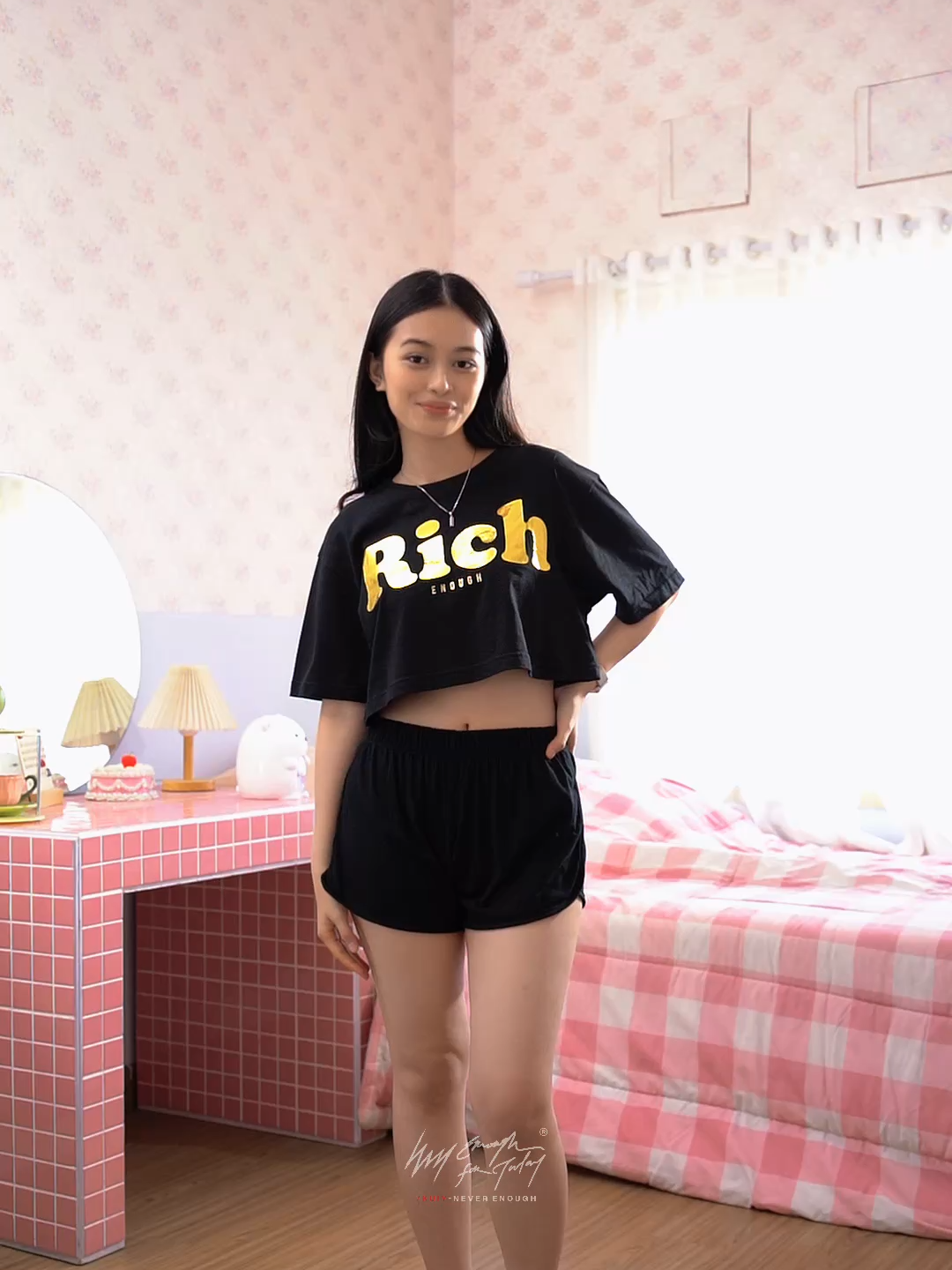 Ini yang paling best seller yang wajib kalian punya minimal 1 di lemari kalian!