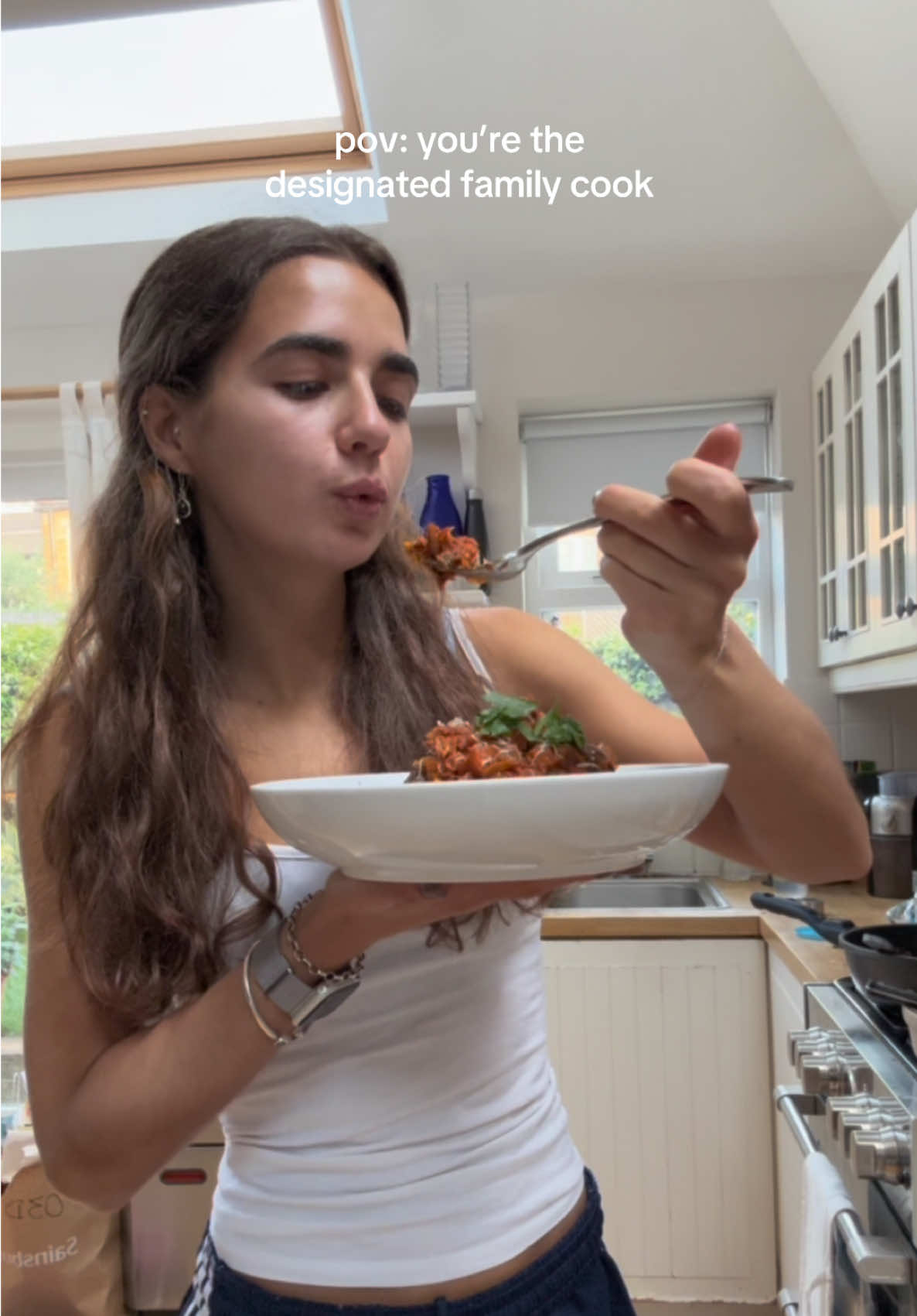 well this SLAPPED x Serves 2: 2 sweet potatoes  Olive Oil Salt and Pepper to taste  1 white onion 2 garlic cloves 1 diced carrot  1 tbsp mixed herbs 1 tbsp paprika 1 tbsp chilli flakes (or to taste) 1 heaped tbsp tomato puree  1 can of chopped tomatoes 1 cup of water 2 tbsps capers  2 mackerel fillets  16 chopped kalamata olives A handful of parsley Parmesan  With a knife poke holes across your sweet potato and cover it in olive oil, salt and pepper. Place it in the oven at 180 to cook for 45 minutes. Add your white onion to an oiled pan with your garlic and cook until soft and brown.  Add in your chopped carrot, along with your mixed herbs, paprika and chilli flakes. Cook until your carrots have softened. Add your tomato paste and stir. Then add in your can of chopped tomatoes, capers and water. Turn down the heat and allow it to cook. Add in your broken up mackerel pieces and stir in the chopped up kalamata olives.  Grate on your parmesan and add your parsley. I served mine with some Philadelphia but butter will do! Top with some more fresh parsley and as much parmesan as you can possibly fit on the potato! xx 