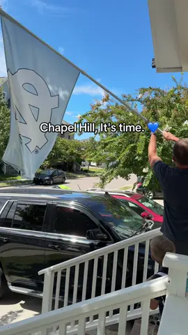It's gameday in Chapel Hill and this season just hits different 👏🏼  #chapelhill #chapelhillnc #uncfootball 