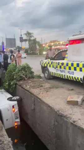 Police wla war pase o car Tena prewato 🙁 #fyp #foryou #viralvideo 