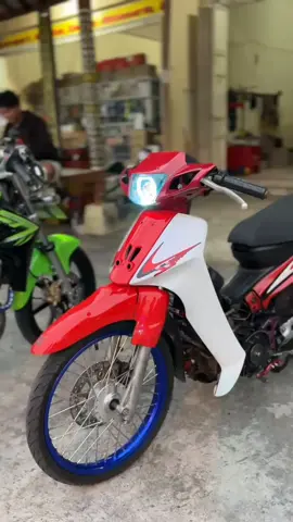 bojo ku bojone kancaku😂😂😂#twostroke #ngawi24jam #fyppppppppppppppppppppppp #cintakanselaluabadi #masukberanda 