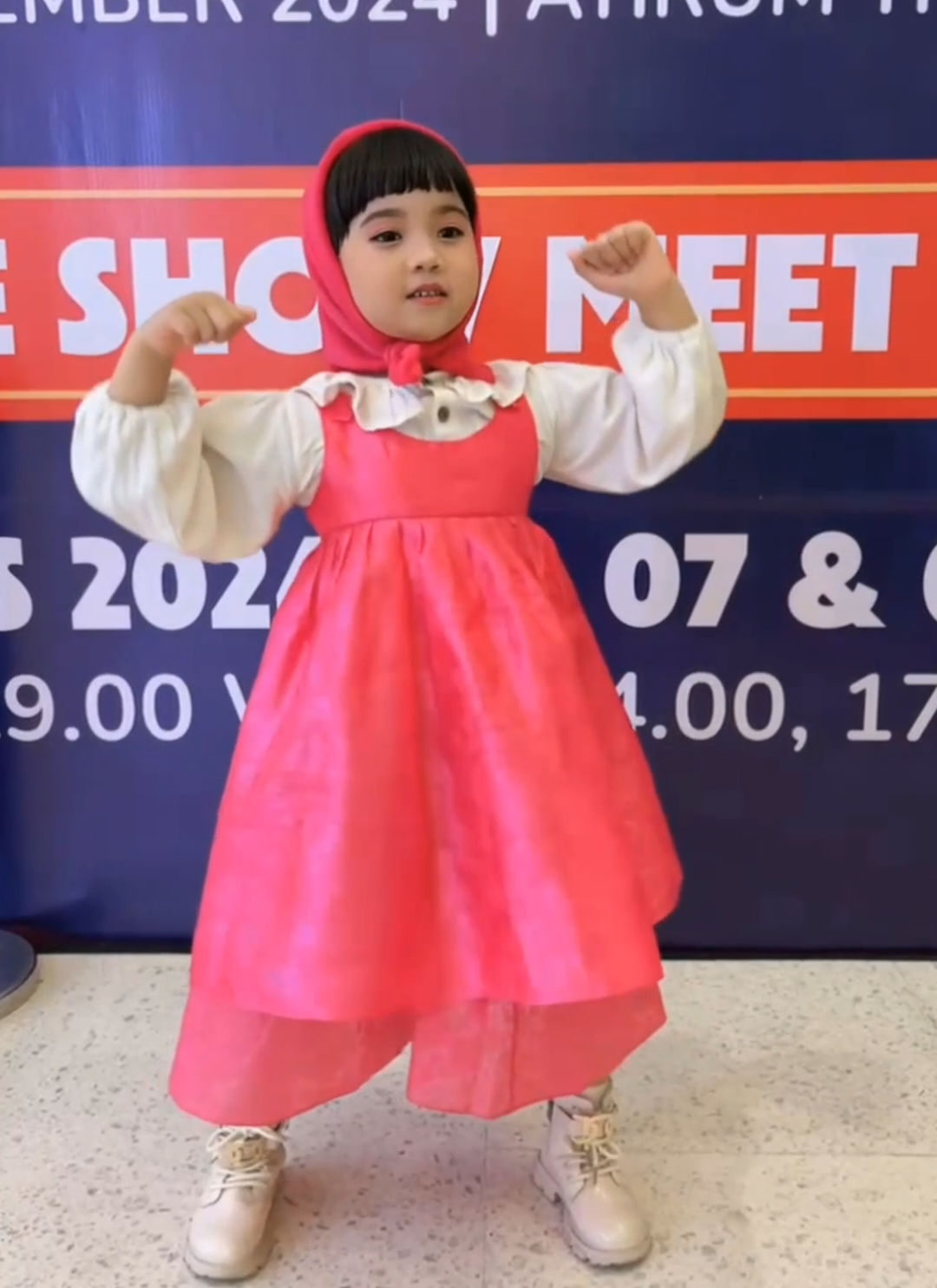 Asik FYP 🤭💞 #jogetviral #fypage #pichincha  #fyppppppppppppppppppppppp 