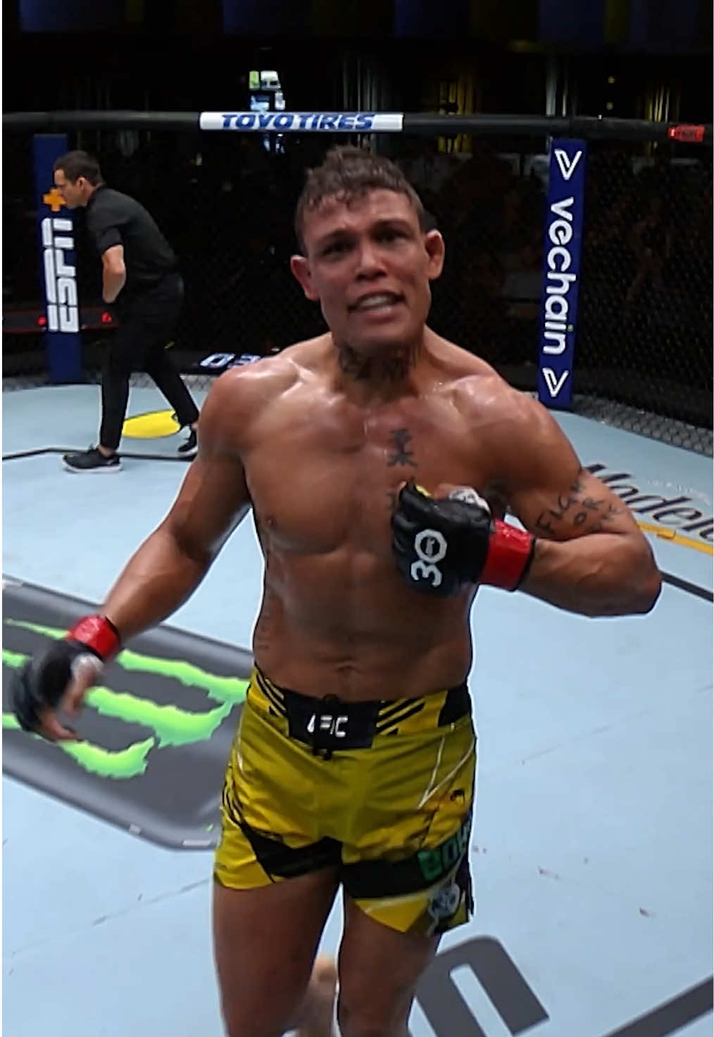 Looking to continue to climb the rankings 📈 Caio Borralho headlines at UFC Paris THIS Saturday! #UFC #mma #caioborralho 