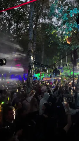 The junkyard at #lostvillagefestival was next level what a festival that is dan shakes set was popping off #danshake #rave 