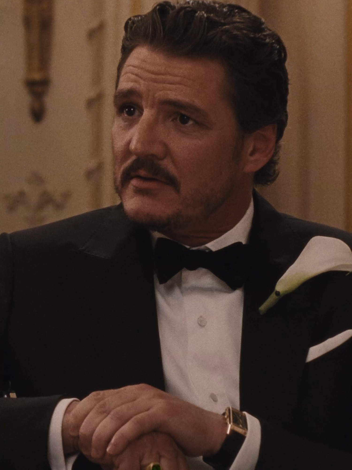 Perfetto o imperfetto? L’amore non segue le regole. Dakota Johnson, Chris Evans e Pedro Pascal sono i protagonisti di #MaterialLove, dal 4 settembre al cinema.  #DakotaJohnson #PedroPascal #ChrisEvans