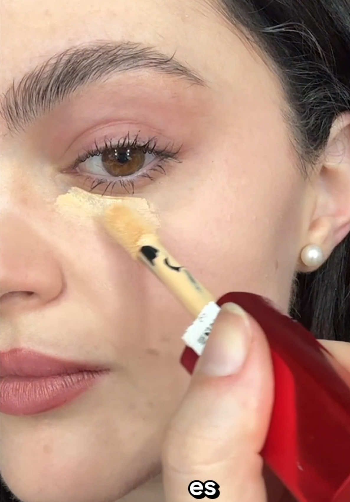 Base y corrector 2 en 1, que además de ligera como una tinta tiene cobertura construible.   Te dura hasta 48 horas… la pusimos a prueba 🤩❤️  @L'Oréal Paris MX  #ComoUnTattooEnTuPiel #SkinInk #LorealParisMAKEUP #PublicidadVerificada #ximefloresmakeup