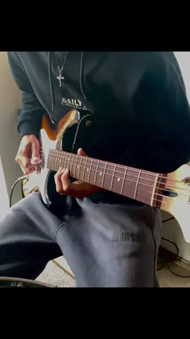 Sweater weather.                      #fyp #guitar #instrument #sweaterweather #guitarcover 