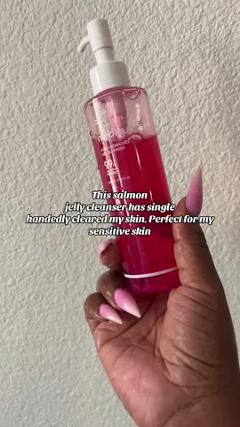 This is the cleanser I’ve been waiting for @medicube US Store #tiktokshopcreatorpicks #tiktokshoplabordaysale #pdrn #acne#skincare 