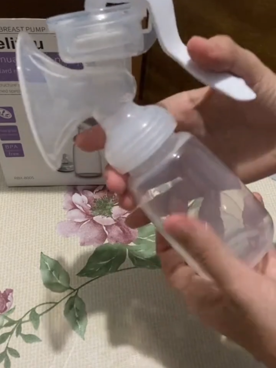 Bomba de tirar leite materno manual, fácil de tirar, ajustável e sem nada de sentir dor  🛍 Comente BOMBA para receber o LINK  #bombadeleite #bombadeleitemanual #leitematerno #gestacao #amamentacao 