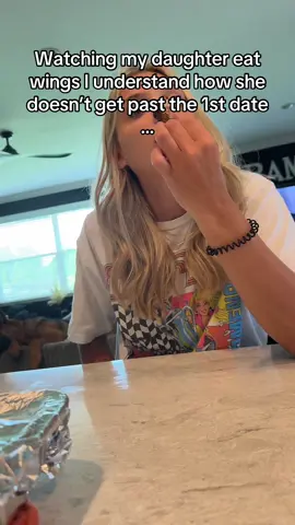 At least she doesn’t go hungry #Wings #Ranch