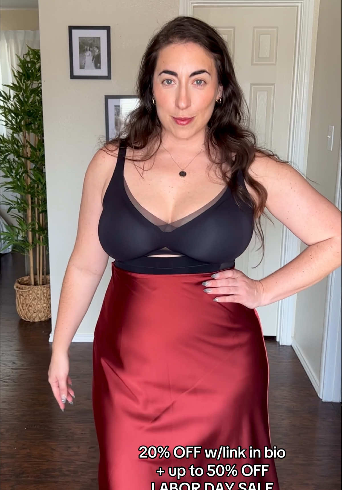Grab it for 20% off with my link in bio+ up to 50% off in Honeylove’s Labor Day sale. I’ve tested a lot of shapewear, and the @Honeylove Inc Queen Brief really stands out. The fabric feels luxe but supportive, it smooths everything without feeling restrictive, and the seamless finish means no awkward lines under skirts or dresses. If you’re looking for something that actually holds up for all-day wear, this one is worth it.  #Honeylove #Shapewear #labordaysale #gifted 