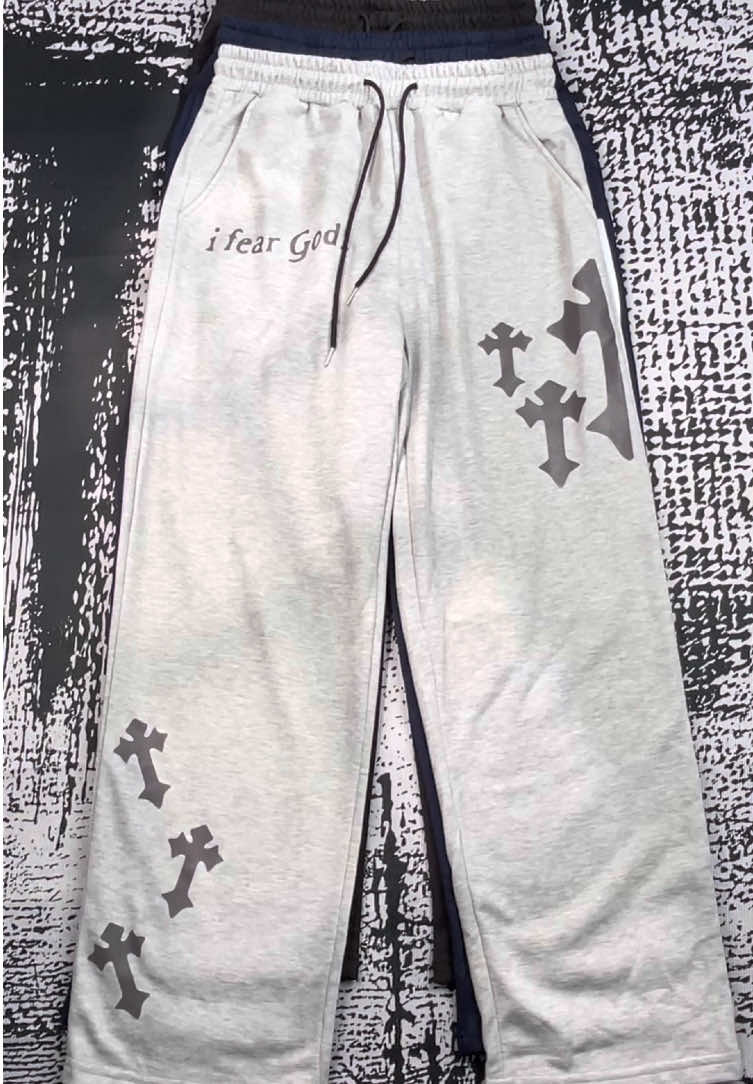Street edge with all-day comfort ✝️🩶#spotlightfinds #tiktokmademebuyit #streetwear #joggers #gothicstyle 
