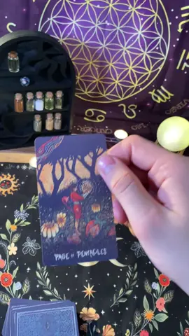 Ktoś się w Tobie podkochuje.#tarot #magia #czytanietarota #tarotreading #milosc