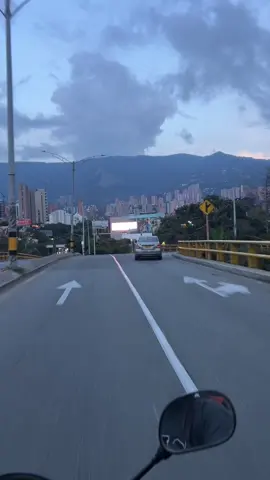 #turismo #medellín #medallo #motorcycle #antioquia 