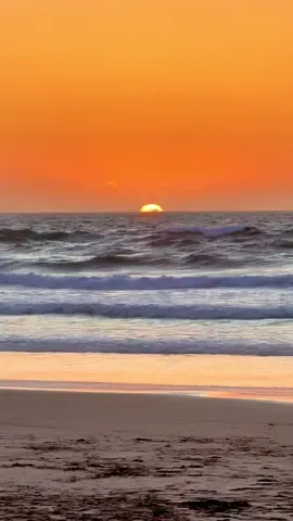 📍Castelejo Beach, Portugal 🇵🇹  #perte #foryou #portugal #algarve #chasingsunsets 