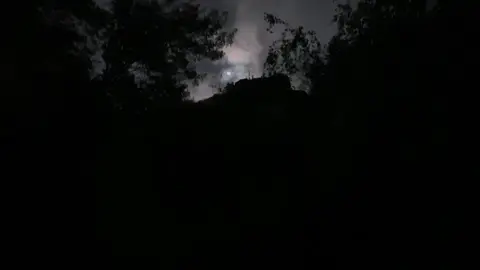 مكانك الصدر و لك القلــب شبّـه ❣️!