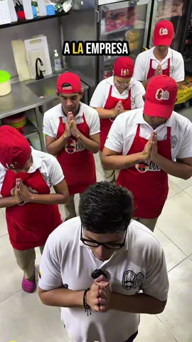 🤣🍃Haciendo la oración de inicio de mes para que todo fluya🍃🤣 ¡Bienvenido Septiembre! ¿CÓMO LLEGAR? 📍CRA 67a # 51-35, Los Colores (cerca de la Universidad Luis Amigó) Recuerda hacer tus pedidos DOMICILIOS: 📲 321 556 3311 (sólo WhatsApp) ¡Te esperamos! #srdog #papas #perros #hamburguesa #medellin     