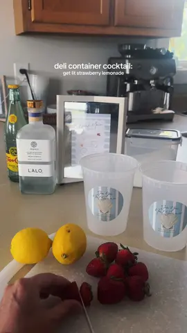 Me, the beach, and a get lit lemonade this LDW #cocktailrecipe 