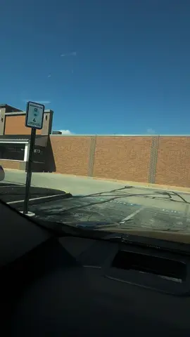 The only way I can eat chicken legs 😭! 