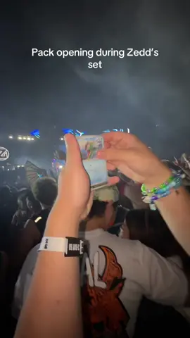 Opening a pack during Zedds set at North Coast #rave #northcoast #zedd 