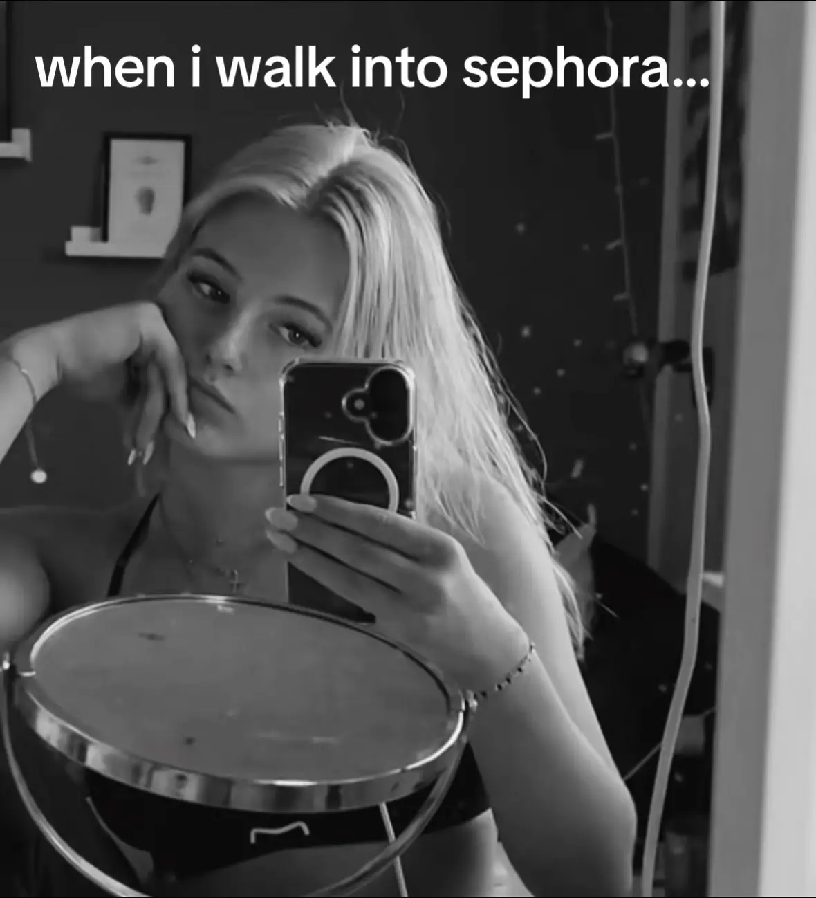 a ensku afþvi þetta er bara skritið a islensku