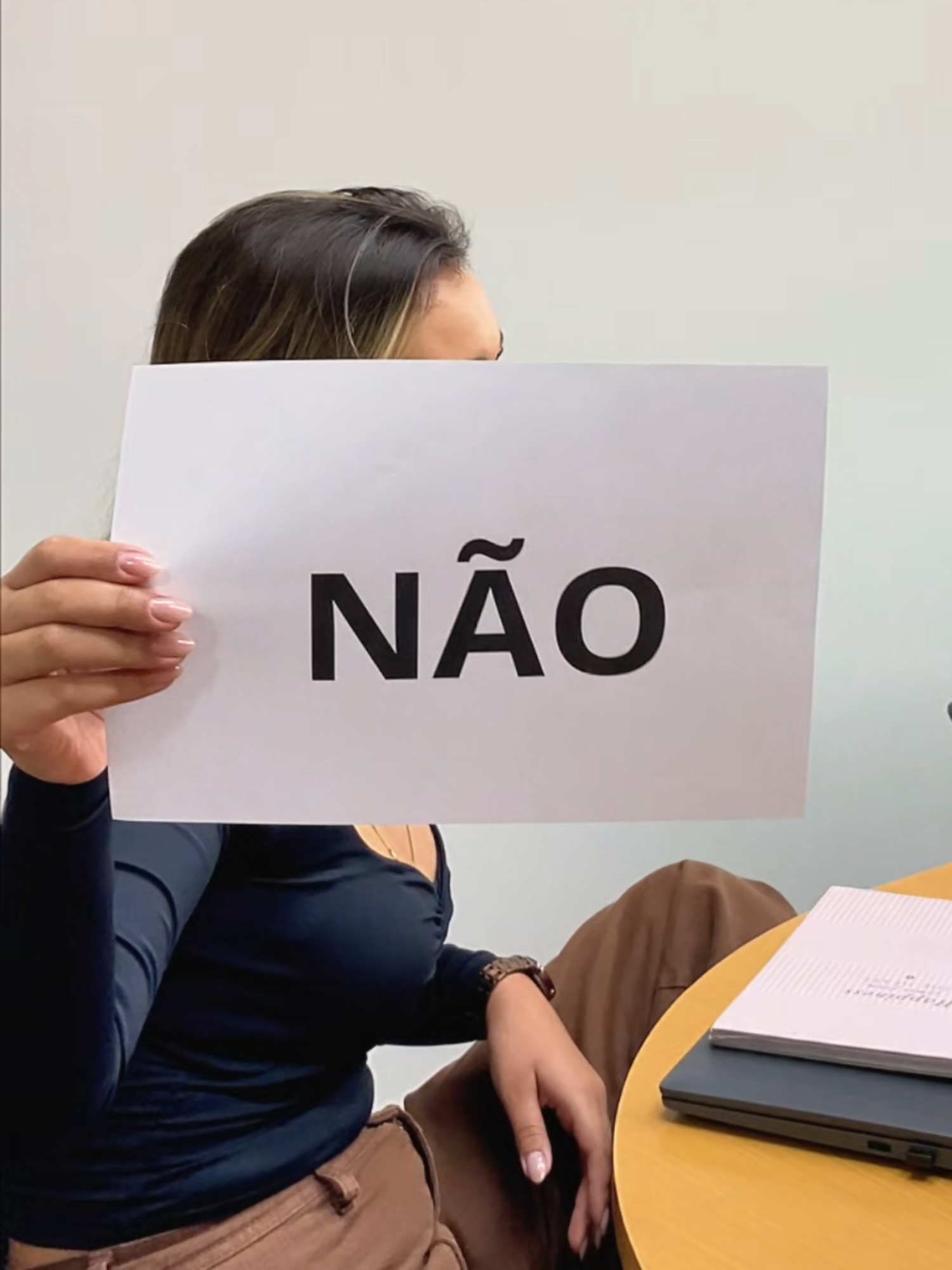 A câmera liga. A coragem desliga. ​🤣 ​ ​ #ConteúdoÉArte #BastidoresBotoclinic #QuemNunca ​  #BotoclinicMoments #HumorCorporativo #Corporativo #Humor