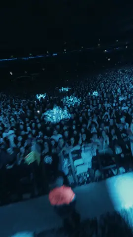 Thank you for singing along São Paulo - “I don’t Work Here Anymore” Live at @I Wanna Be Tour in Brazil! 