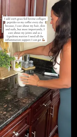 Did you know collagen actually HELPS our connective tissue, and as someone with a fat/connective tissue disorder collagen is a great support add on to your daily routine. Let me know if you want more details why!  #collagen #lipedwma #collagenpeptide #strongjoints #inflammation  @Needed Nutrition 