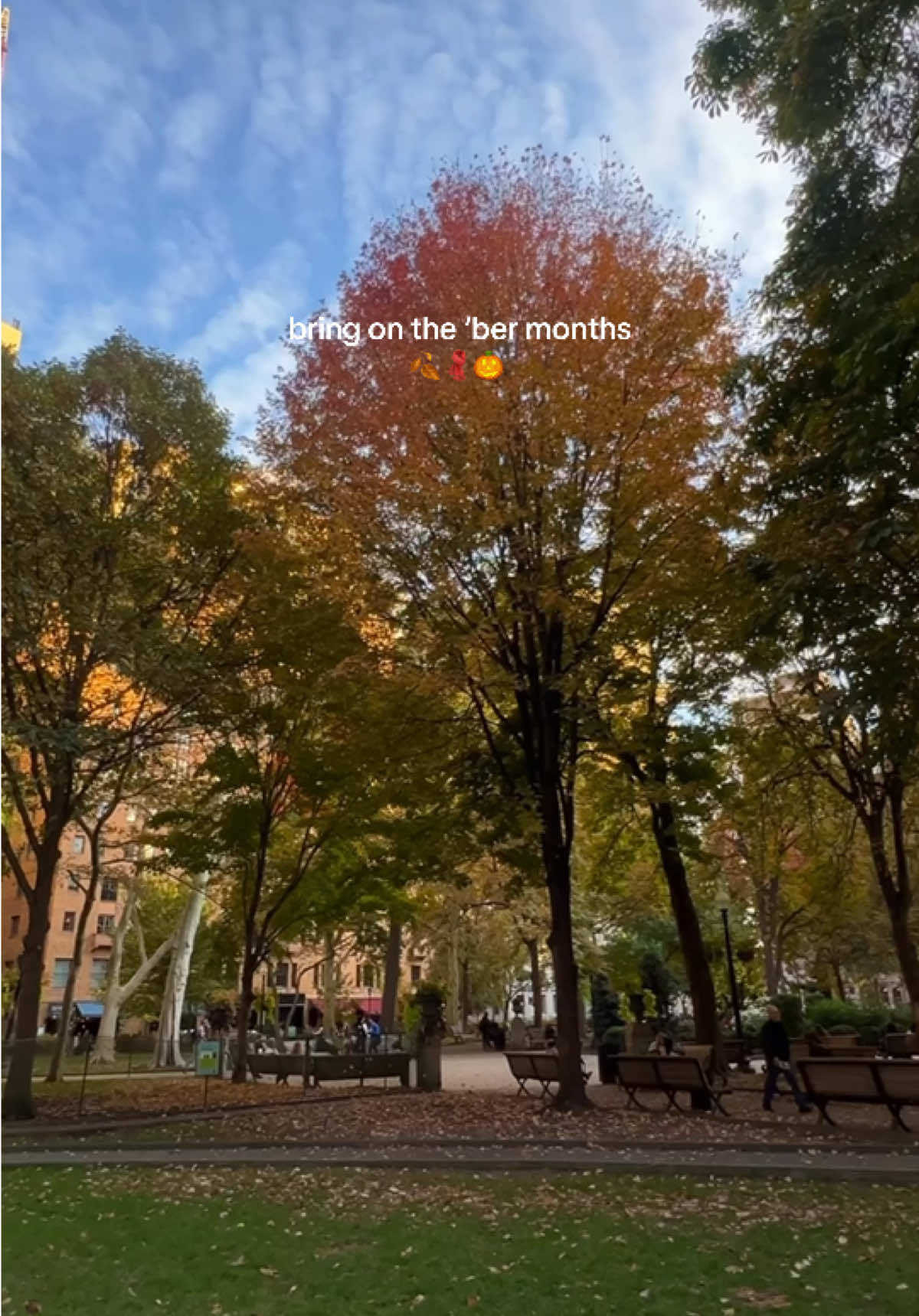 The unofficial start to autumn 🍂 #philly #fall #phillytok #autumn 