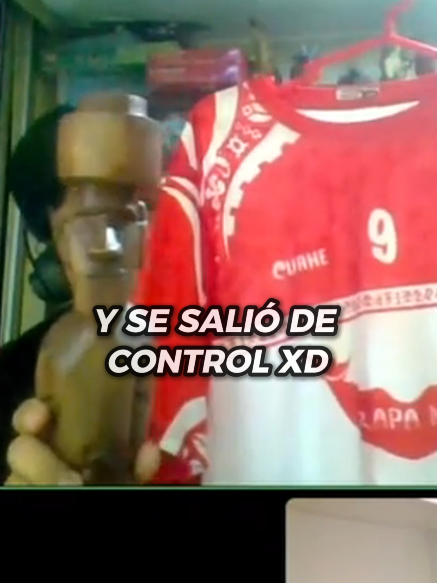 Las camisetas MÁS EXTRAÑAS de mis seguidores #fanodric #akafanodric #peru🇵🇪 ##futbol⚽️ #camisetasdefutbol #fyp