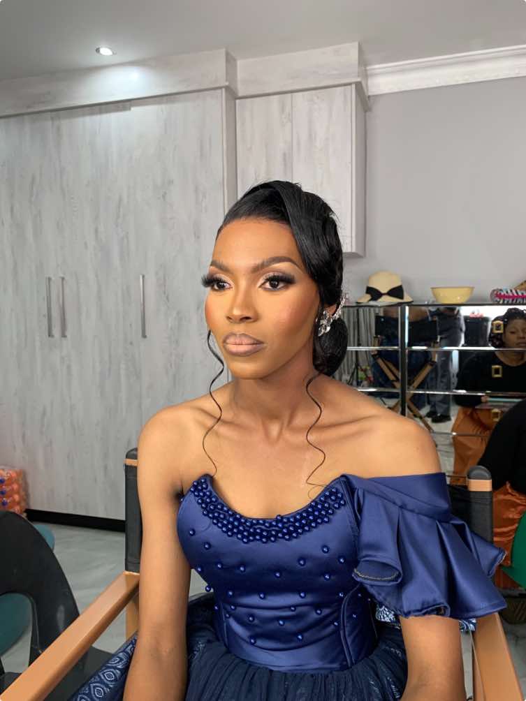 #gamasemolaweddings  #makeuptransformation  #makeupbyhunadi  #viralvideotiktok  #viral_video  #beforeandafter  #lobola  #@kokiethehairstylist. 