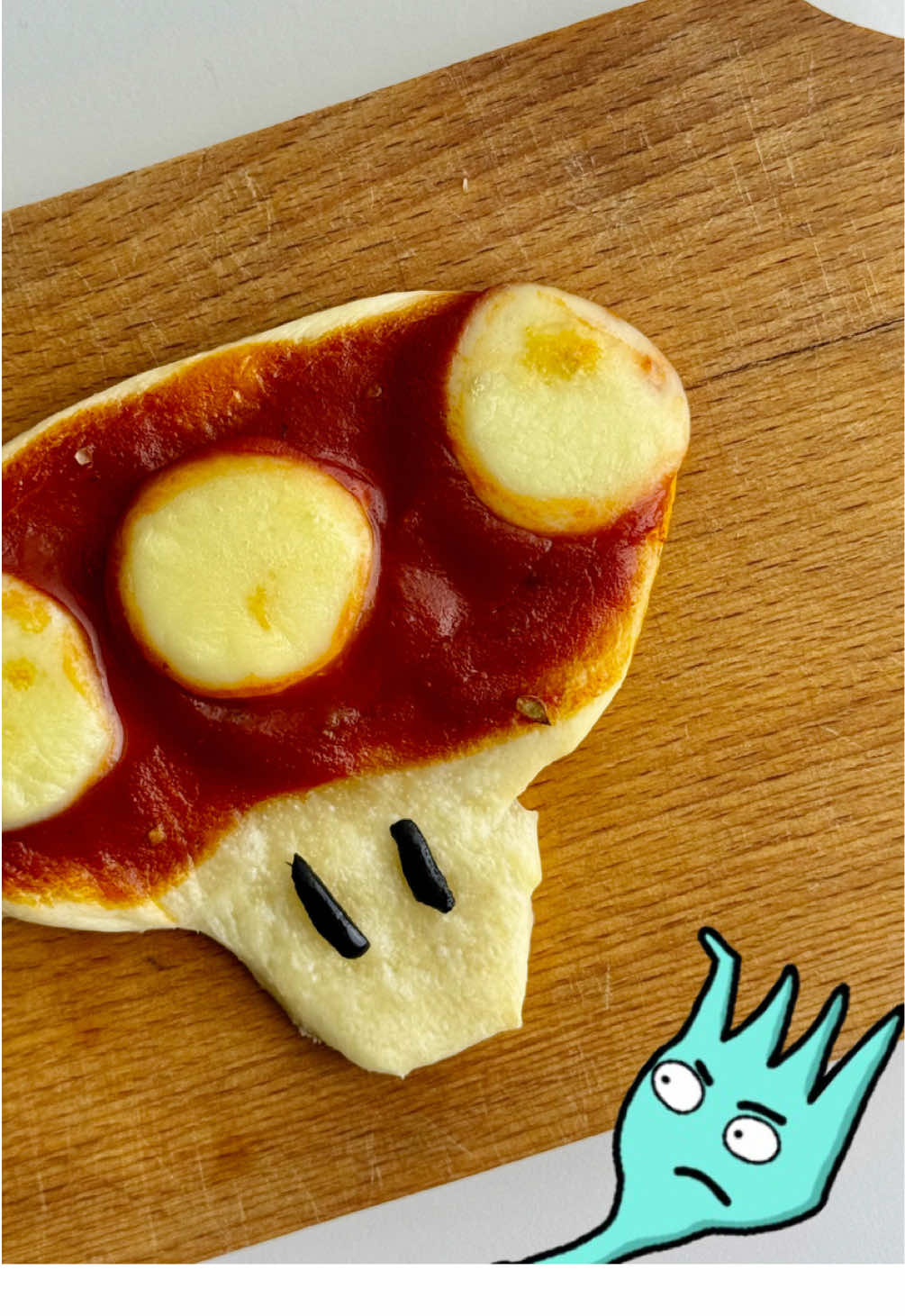 Pizza cu mozarella in forma de ciuperca din Mario  #pizza #mozarella #mancare 