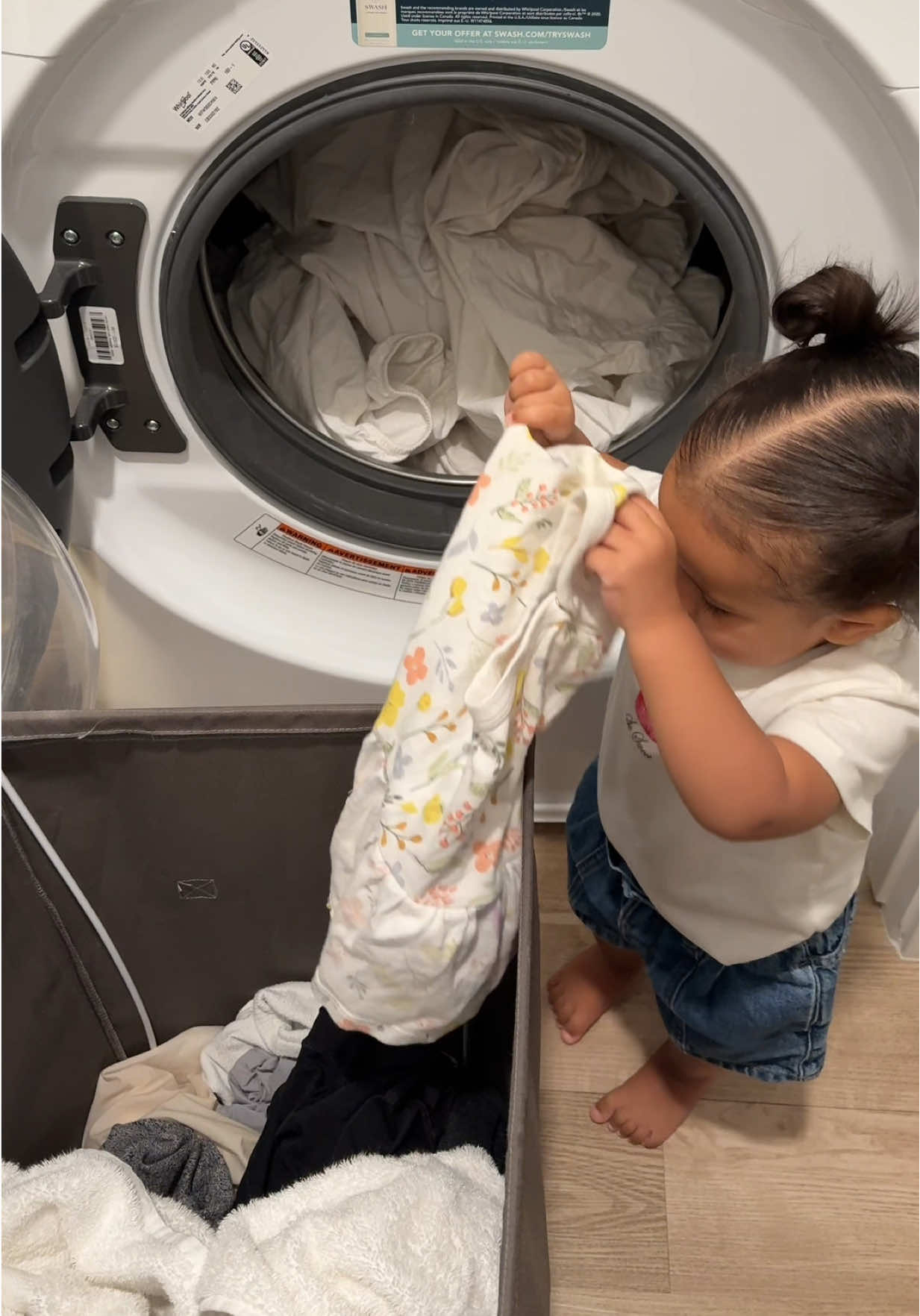 Mi pequeña ayudante 😂