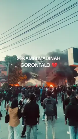 #ojolviral #ung #mahasiswaindonesia #gorontalopunya #berandatiktok  gerakan 1 September 2025 di Gorontalo 