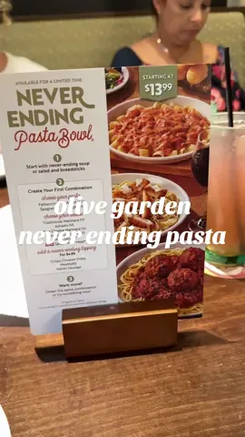 olive garden never ending pasta ft. mom ✨ #mukbang #eating #food #olivegarden #neverendingpastabowl @Olive Garden 