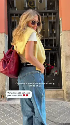 these jeans change EVERYTHING 🔥  #petitefashion #petitestyle #fashionhack #StreetStyle #styleover30 #30plusmom #millenialstyle #realoutfits #goodjeans #laagam #laagamgirls #vaqueros #casualstyle #madridstyle #madridfashion 