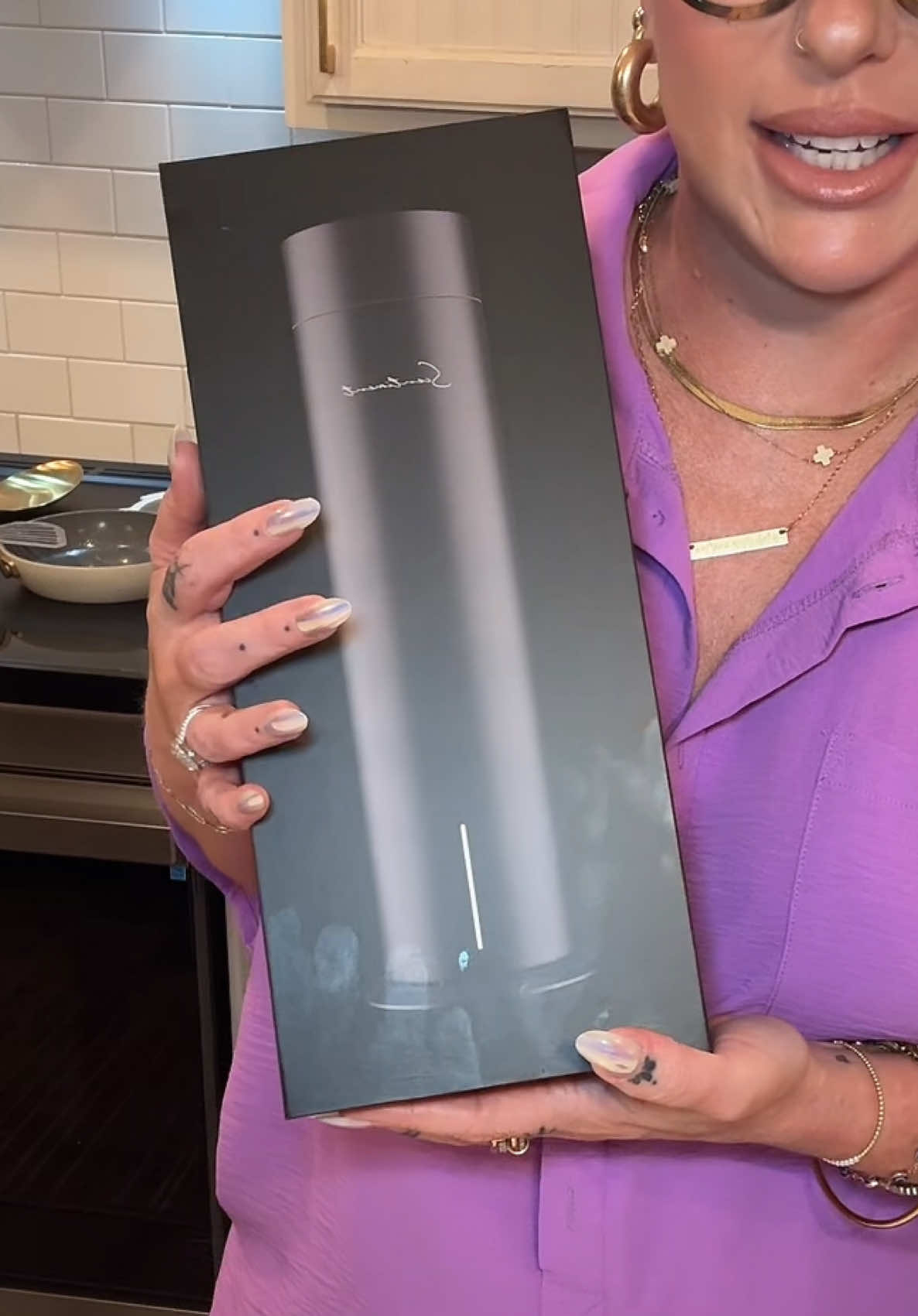 I did it. I got the viral @Scentiment diffuser! They’re having a wonderful sale right now! #viralproduct #tiktokshoplabordaysale #tiktokshopcreatorpicks #scentiment 