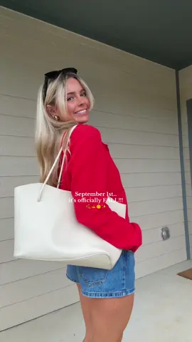 YAY MY FAVORITE SEASON! #fall #september1st #fallfashion #falloutfits #falloutfitinspo 