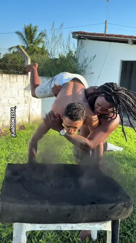 Brincadeira inteligente e saudável kkkk 🤣🤣🤣🤣🤣